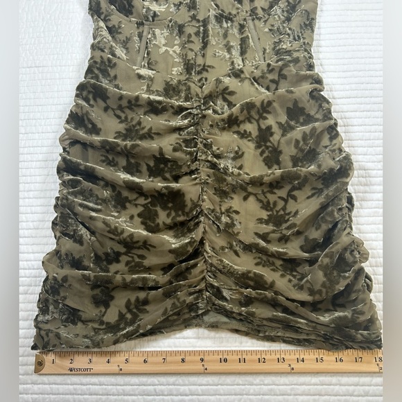 NWT PrettyLittleThing Green Ruched Burnout Romantic Whimsigoth Dress. Size 8. - Picture 10 of 11